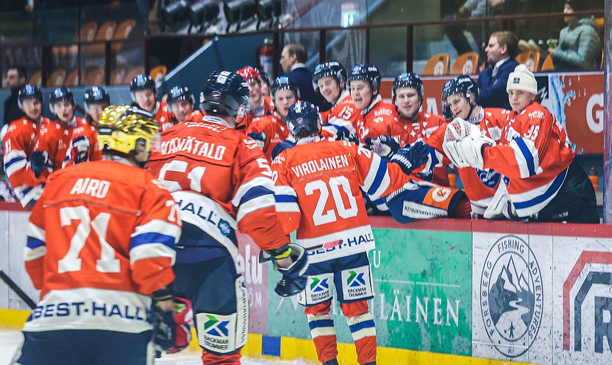 Kotivoittojen lauantai - Virolainen iski hatullisen