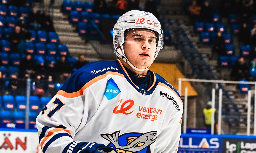 Kiekko-Vantaalle pronssimitalit kaudella 24-25