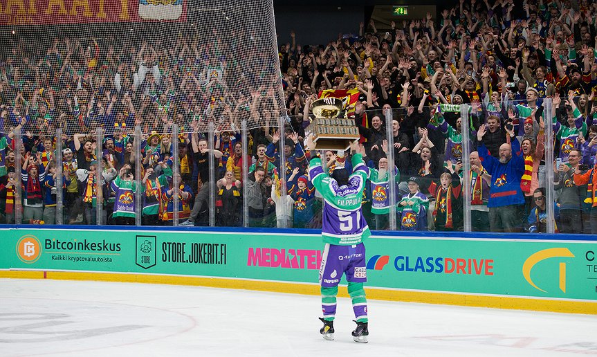 Kuvakooste: Jokerit vei Mestiksen mestaruuden lähes 7000 katsojan edessä
