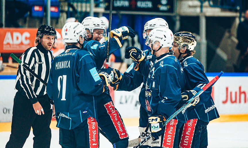 Perjantaina pelattiin maalirikas neljän ottelun kierros