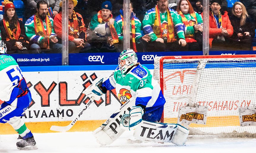 Jokerit, IPK, Kiekko-Vantaa ja JoKP voittoihin perjantain kierroksella